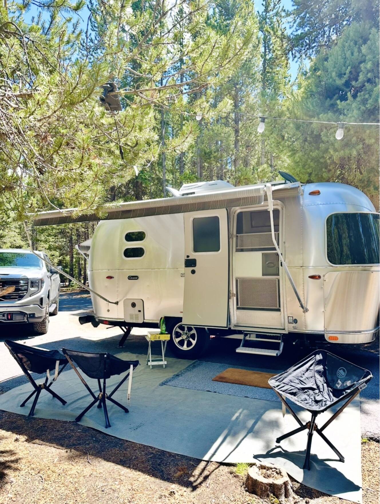 A photo of this 2022 Airstream CARAVEL 19CB