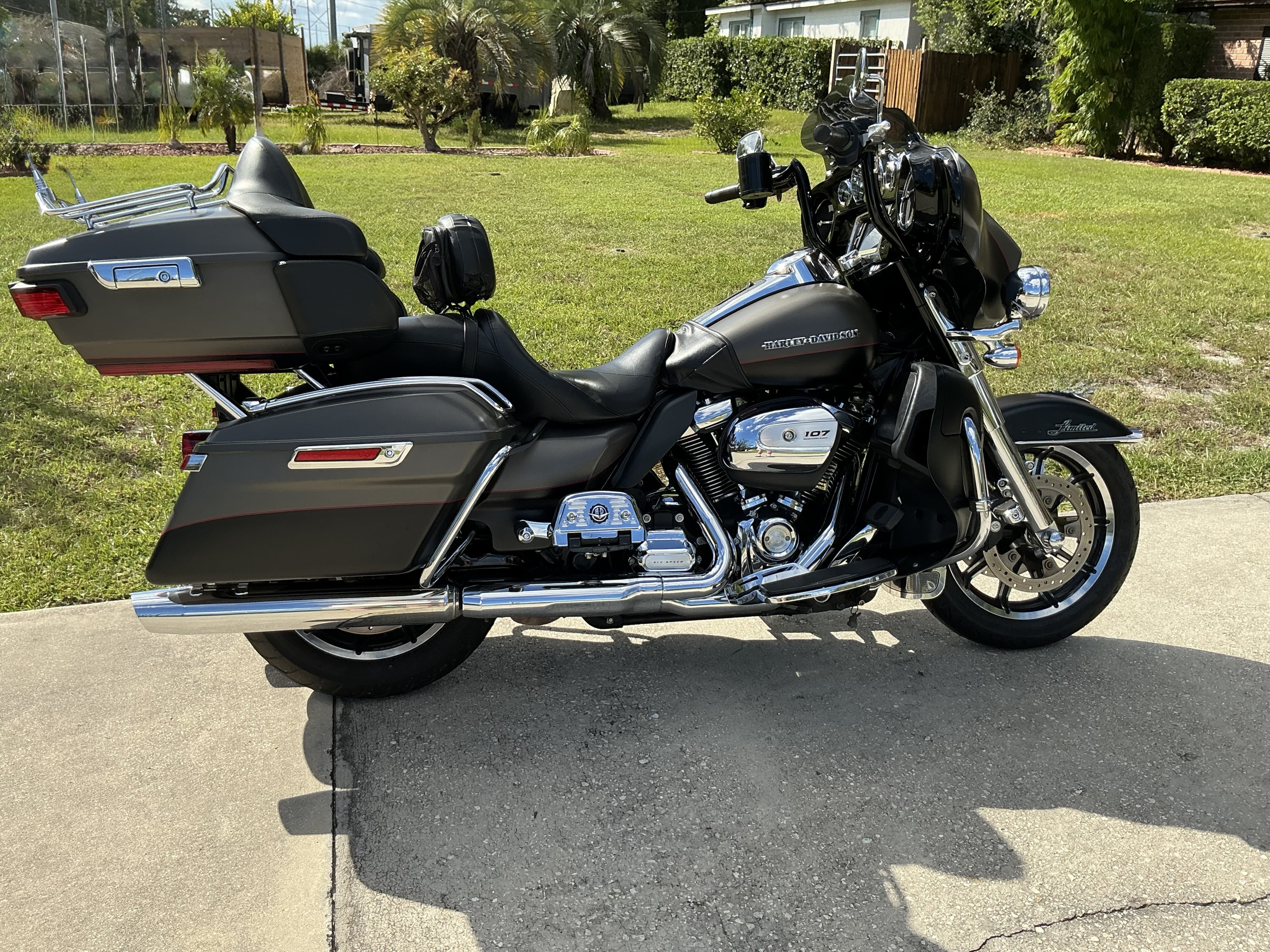 2018 Harley-Davidson ROAD GLIDE® CUSTOM BASE BASE in Longwood, FL
