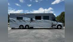 2026 Renegade X43DB Quad slide Super C RV