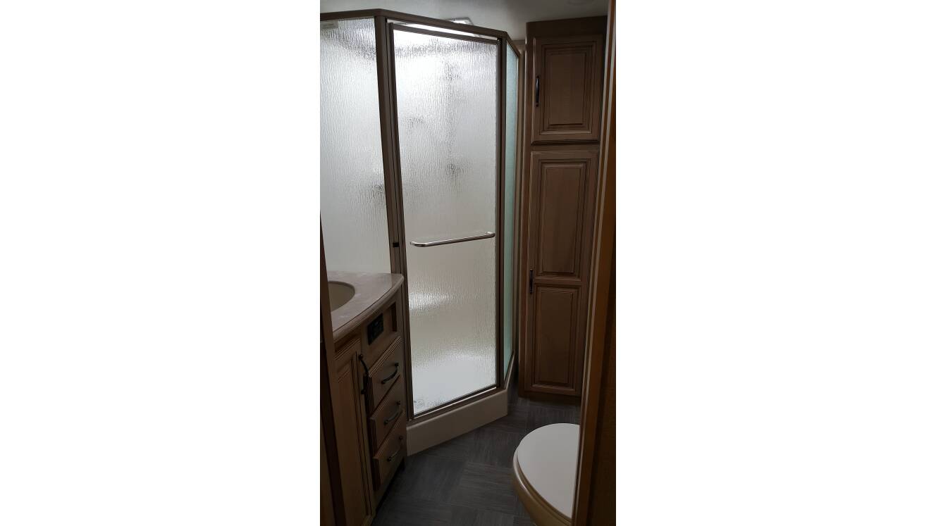 A photo of this 2016 Redwood REDWOOD 38RE