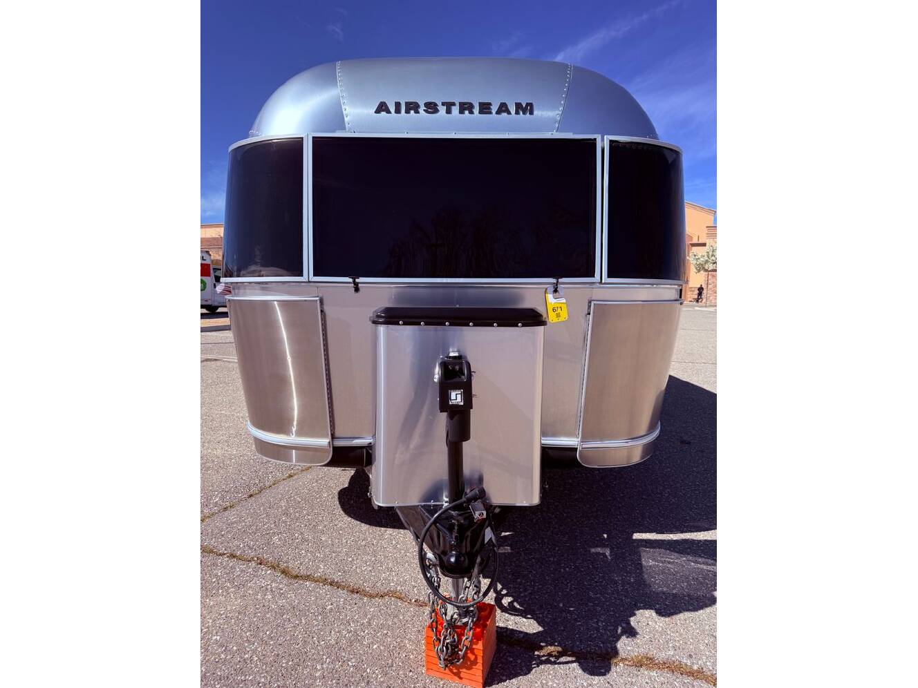 A photo of this 2018 Airstream International Signature 25FBQ