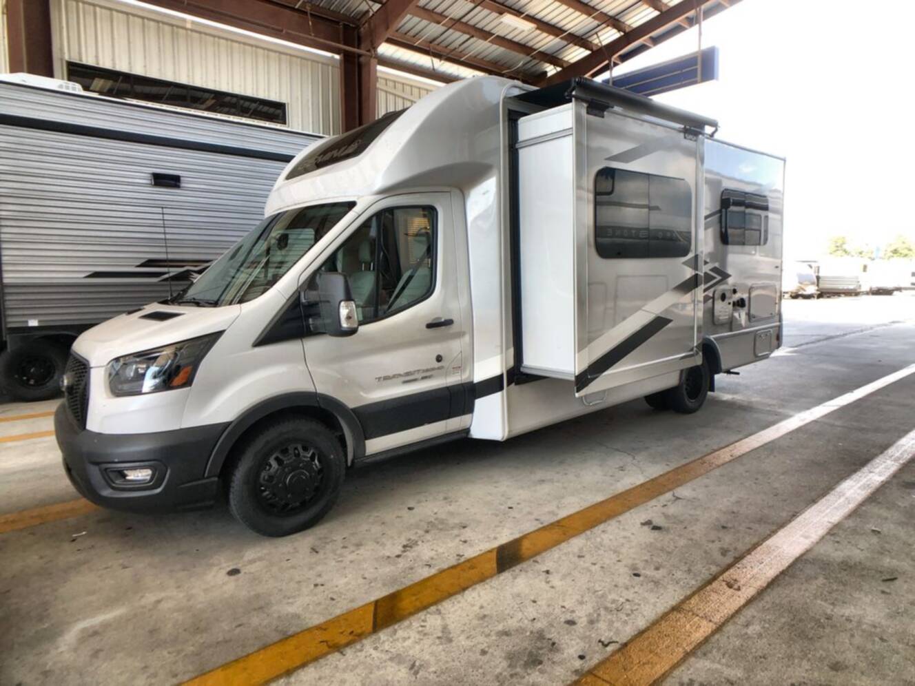 A photo of this 2026 Thor Motor Coach Gemini 24KB