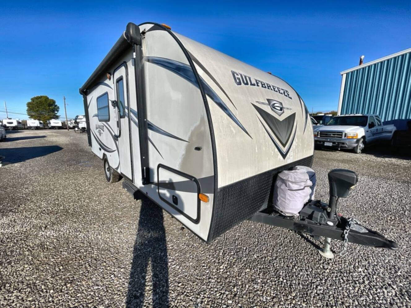 A photo of this 2017 Gulf Stream GULF BREEZE 19FMB
