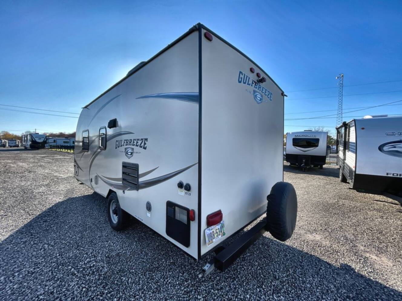 A photo of this 2017 Gulf Stream GULF BREEZE 19FMB