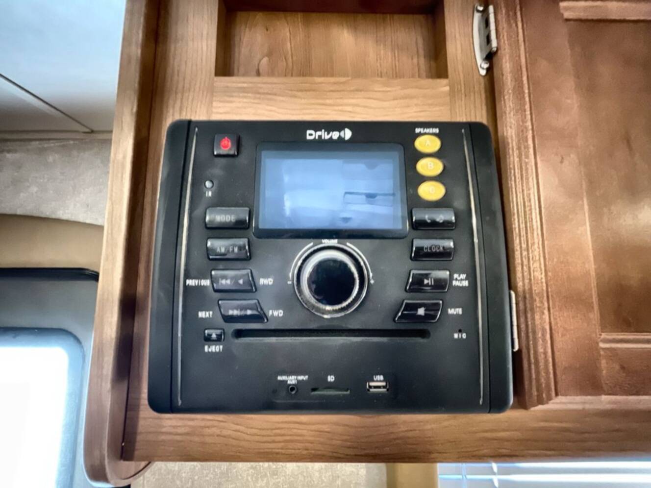 A photo of this 2017 Gulf Stream GULF BREEZE 19FMB