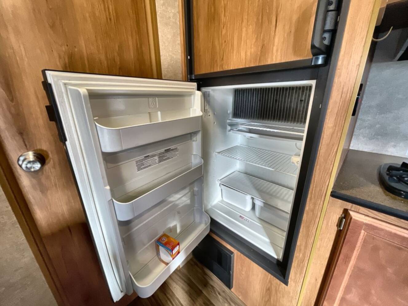 A photo of this 2017 Gulf Stream GULF BREEZE 19FMB