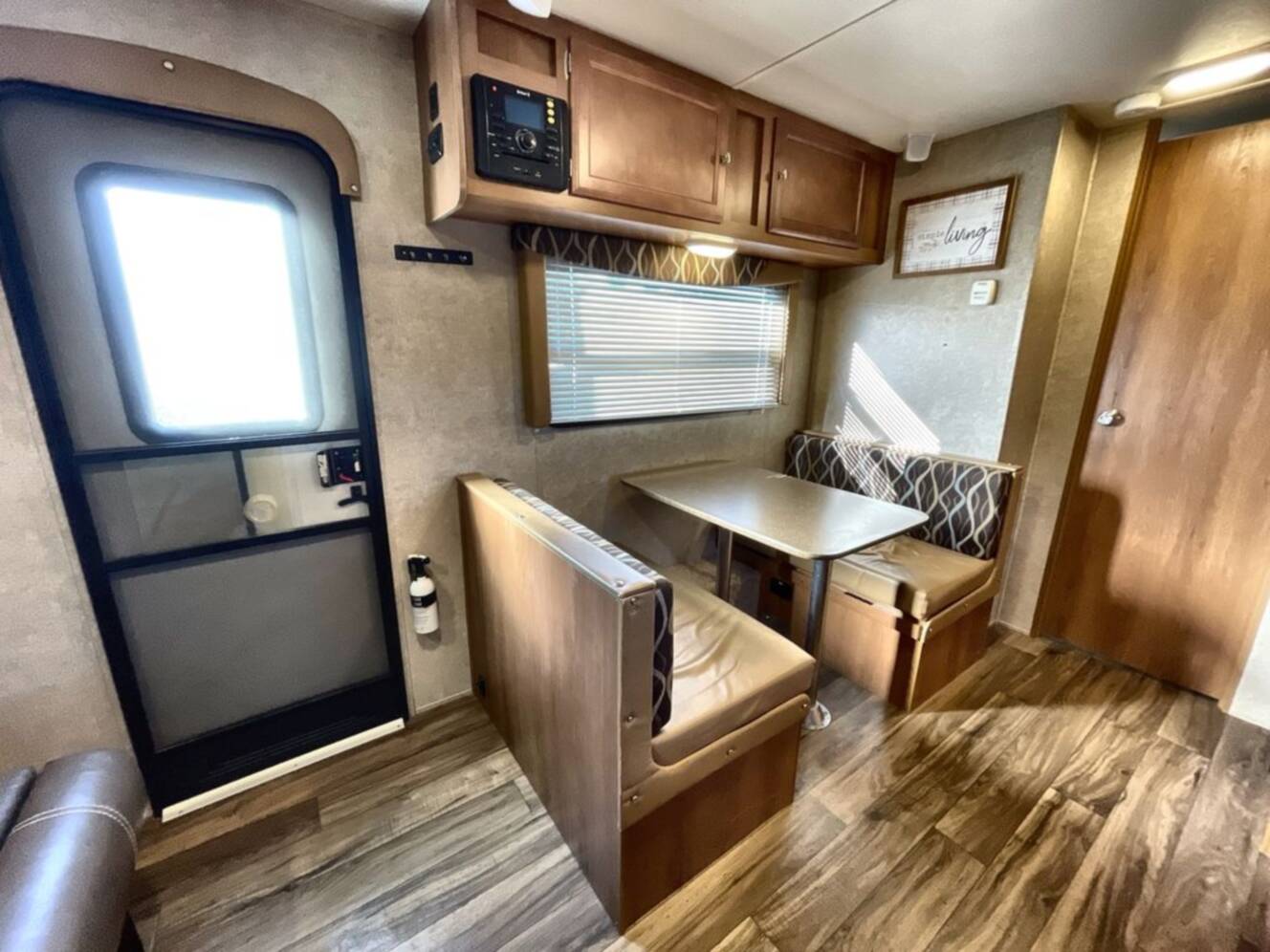 A photo of this 2017 Gulf Stream GULF BREEZE 19FMB