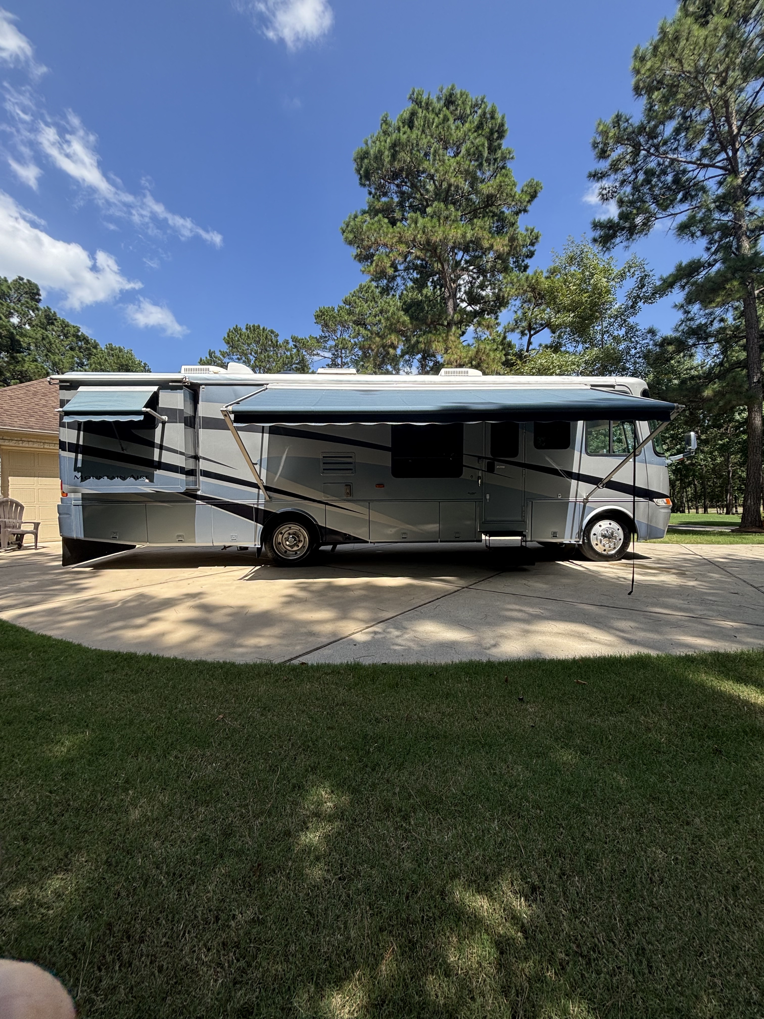 2002 Newmar MOUNTAIN AIRE 3560 RV