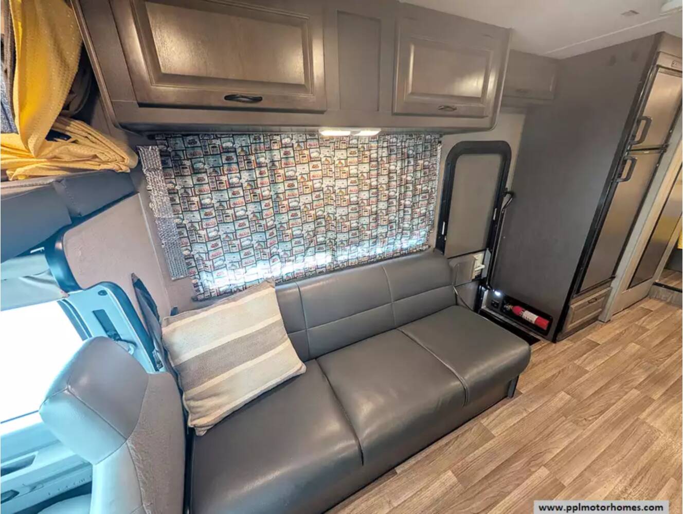 A photo of this 2019 Thor Majestic 28A