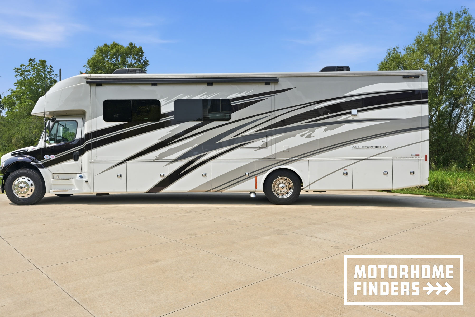 2025 Tiffin Motorhomes ALLEGRO BAY 38 AB in wooster OH