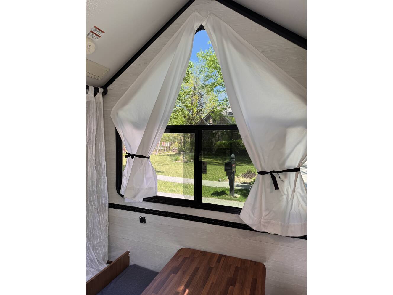A photo of this 2017 Forest River FLAGSTAFF HARD SIDE A214HW