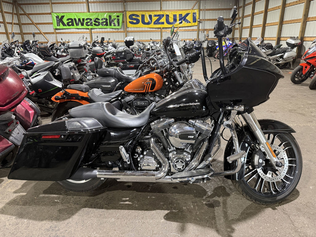 2016 Harley-Davidson ROAD GLIDE SPECIAL SPECIAL FLTRXS in Council Bluffs, IA