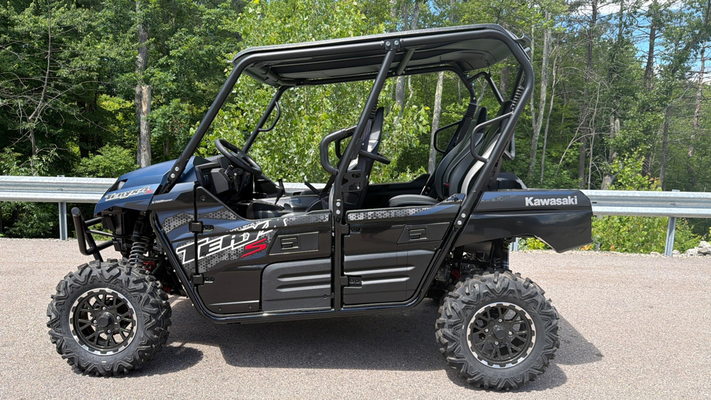 2025 Kawasaki Teryx4 S LE in milford NH