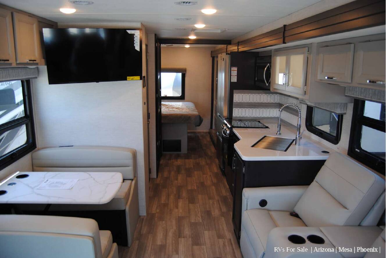 A photo of this 2026 Thor Motor Coach Luminate Ford F-53 MM30