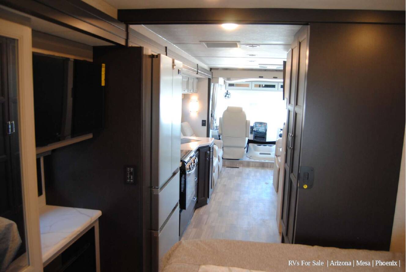 A photo of this 2026 Thor Motor Coach Luminate Ford F-53 MM30