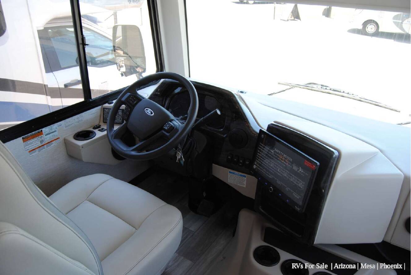 A photo of this 2026 Thor Motor Coach Luminate Ford F-53 MM30