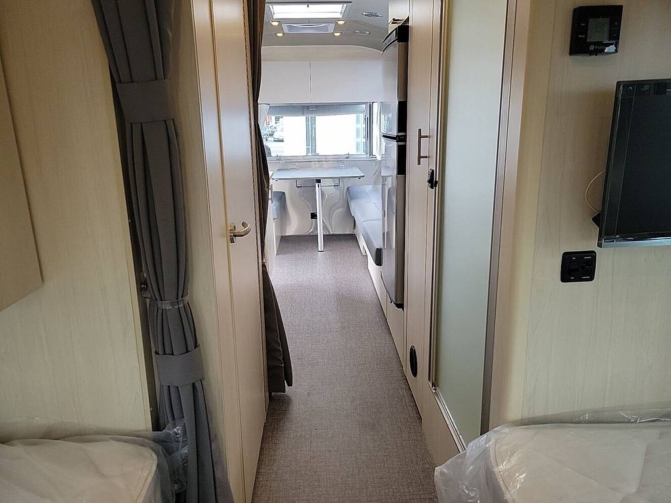 A photo of this 2026 Airstream Flying Cloud ® 25FB Twin