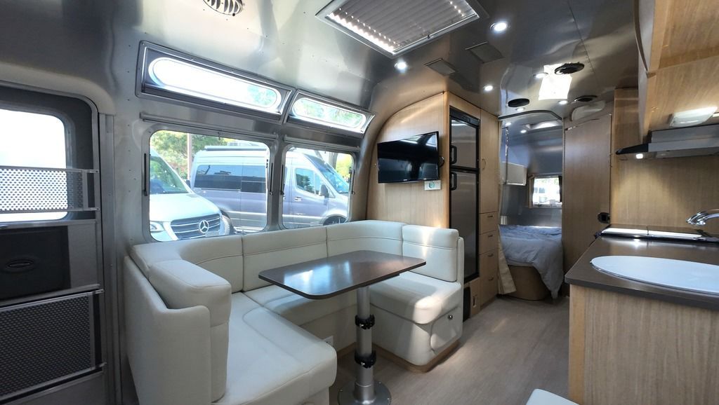 2018 Airstream Flying Cloud 30FB Bunk in san gabriel CA
