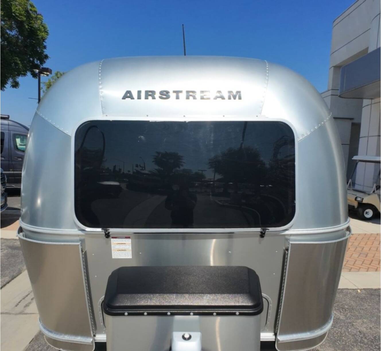 A photo of this 2018 Airstream Flying Cloud 30FB Bunk