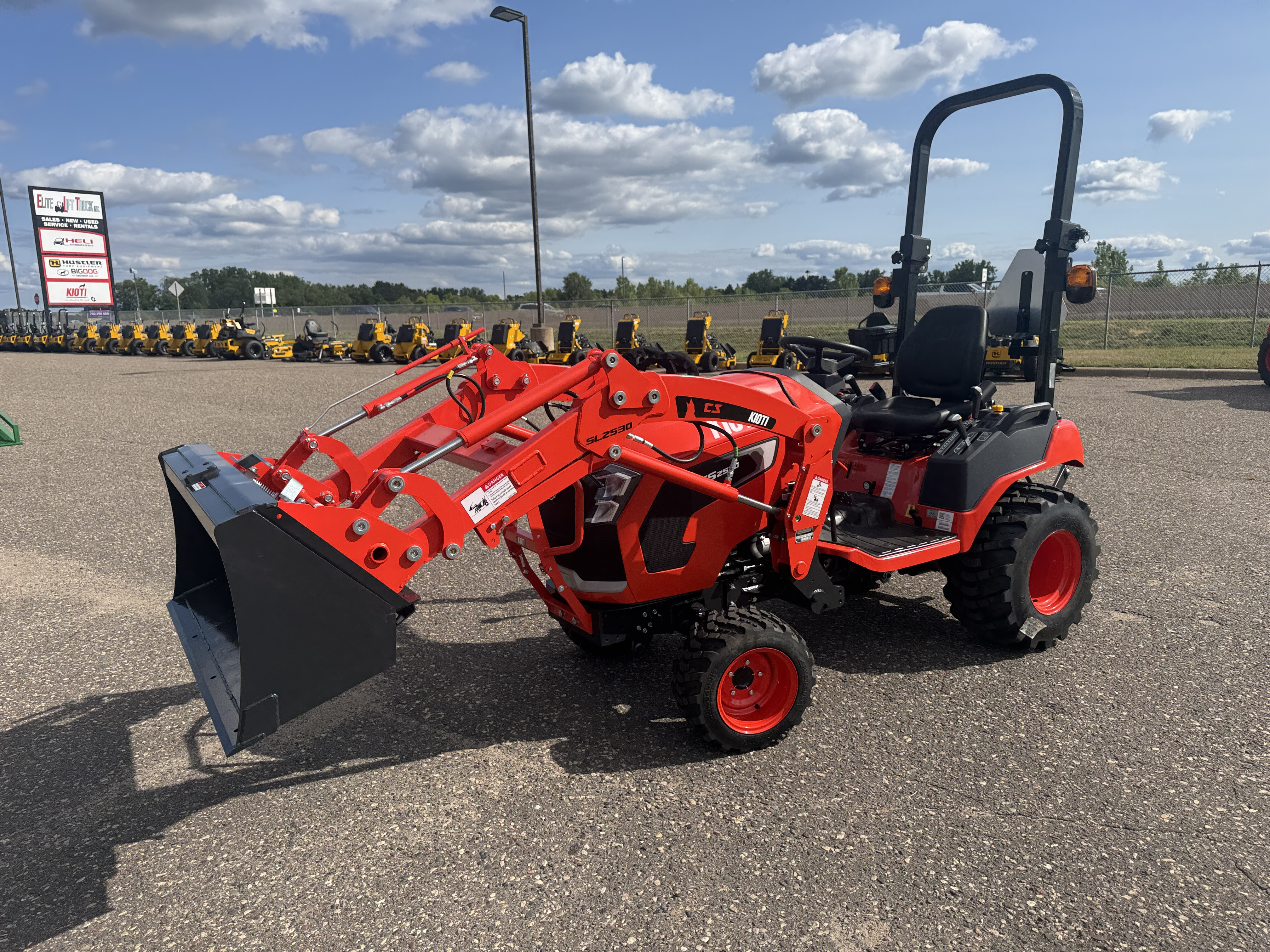 2026 Kioti CS2530HB ROPS in Anoka, MN