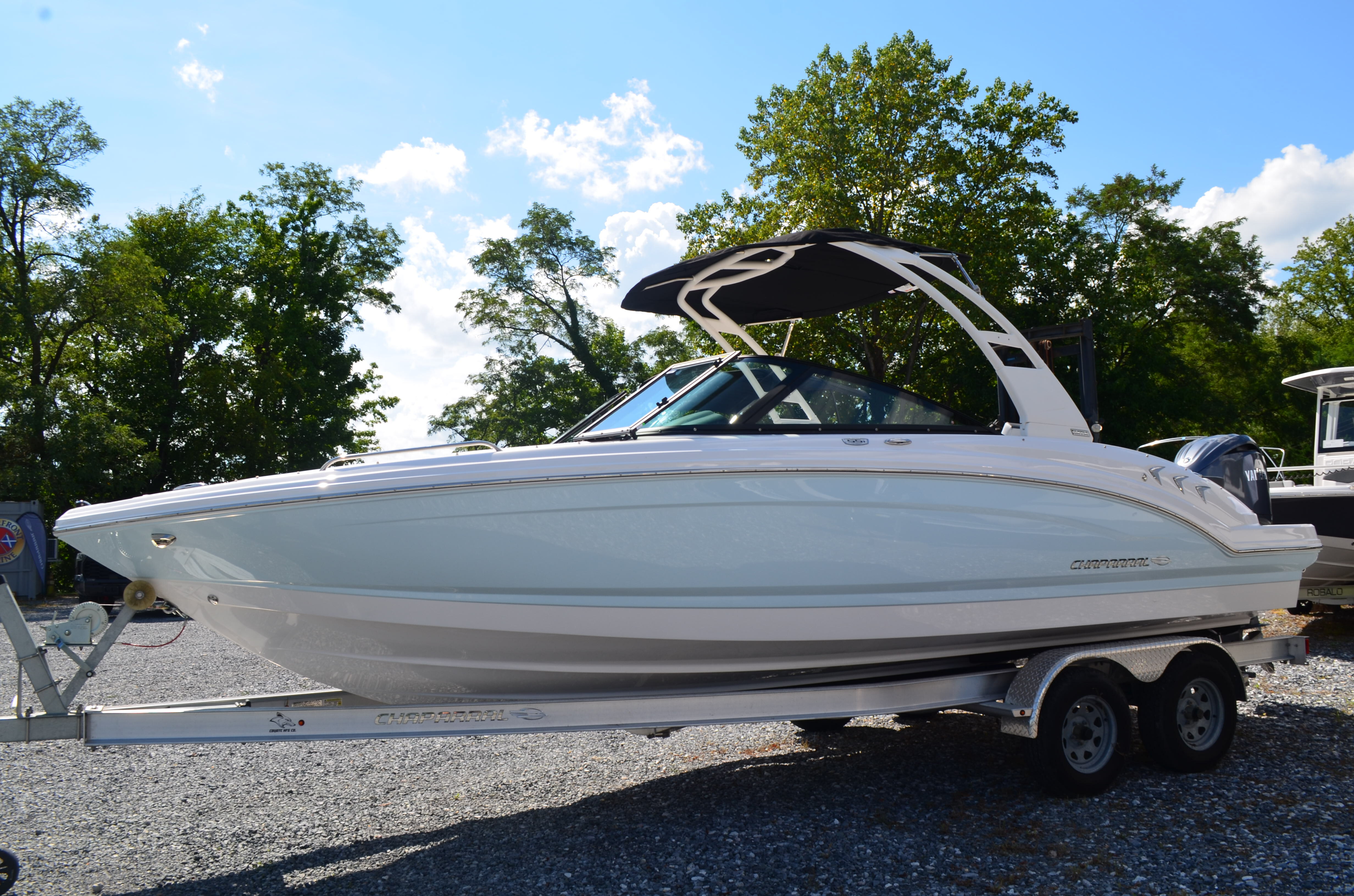 2027 Chaparral 23 SSI OB in edgewater MD