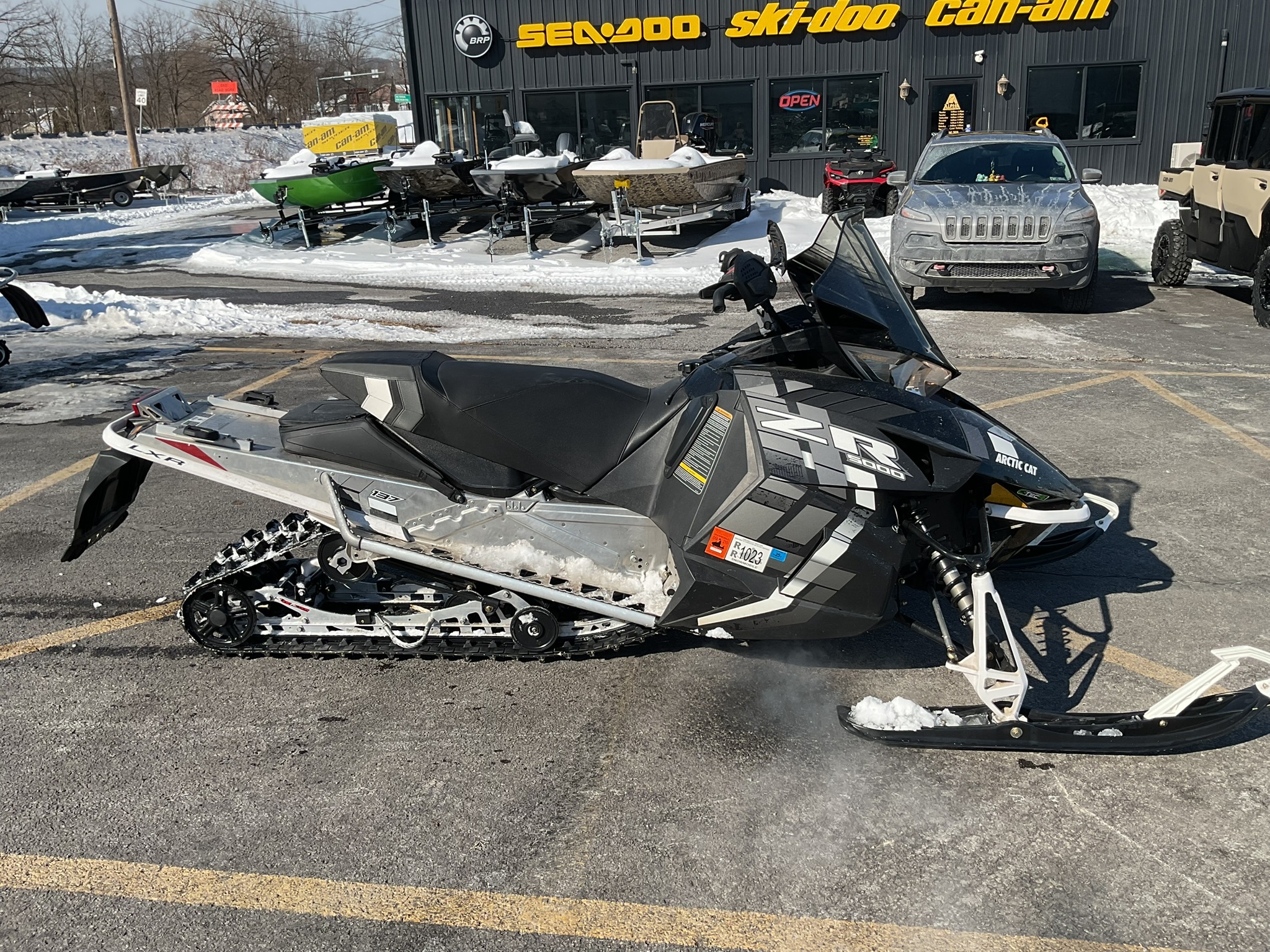 2017 Arctic Cat ZR 5000 LXR in duncansville PA