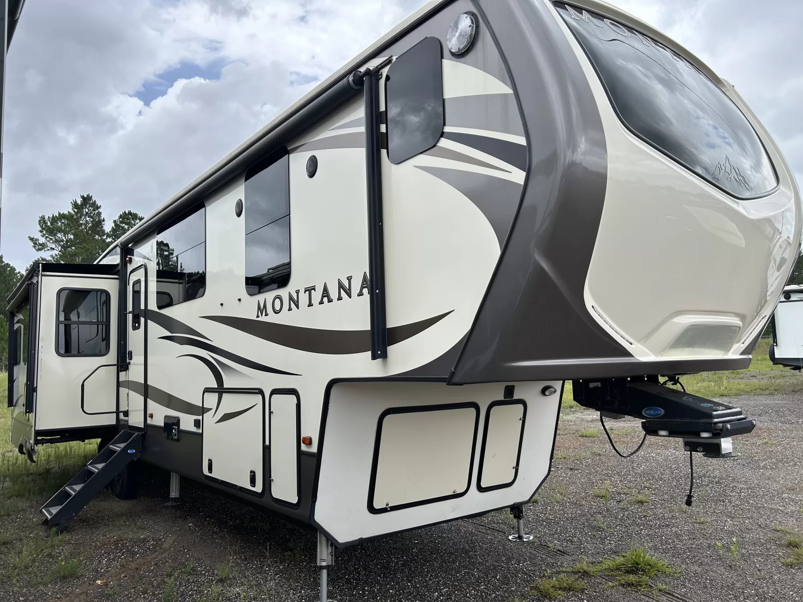 2018 Keystone Rv Montana 3811MS in gulfport MS