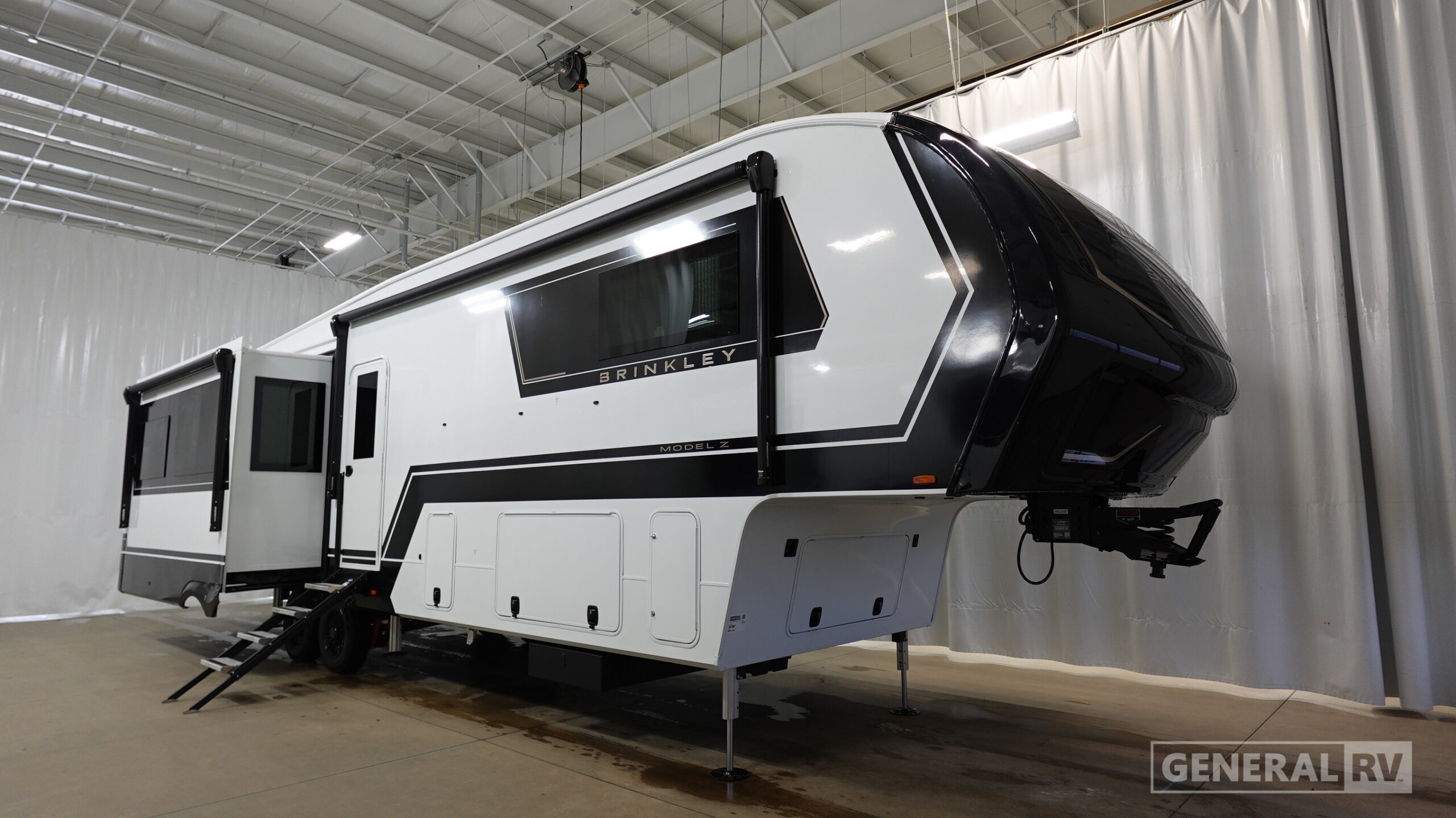 2027 Brinkley MODEL Z 3600 in dover FL