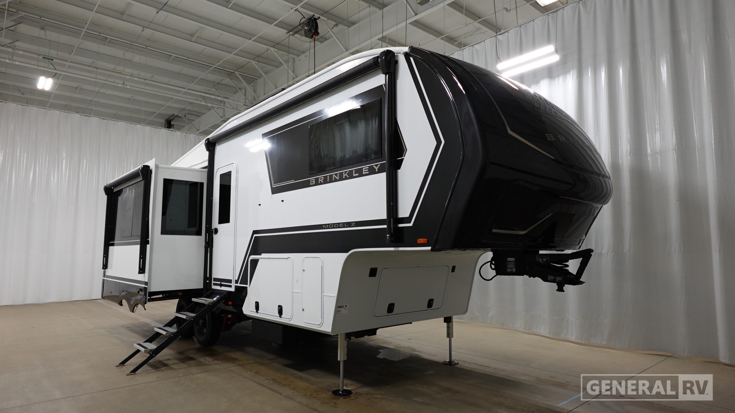 2027 Brinkley MODEL Z 2680 in north canton OH