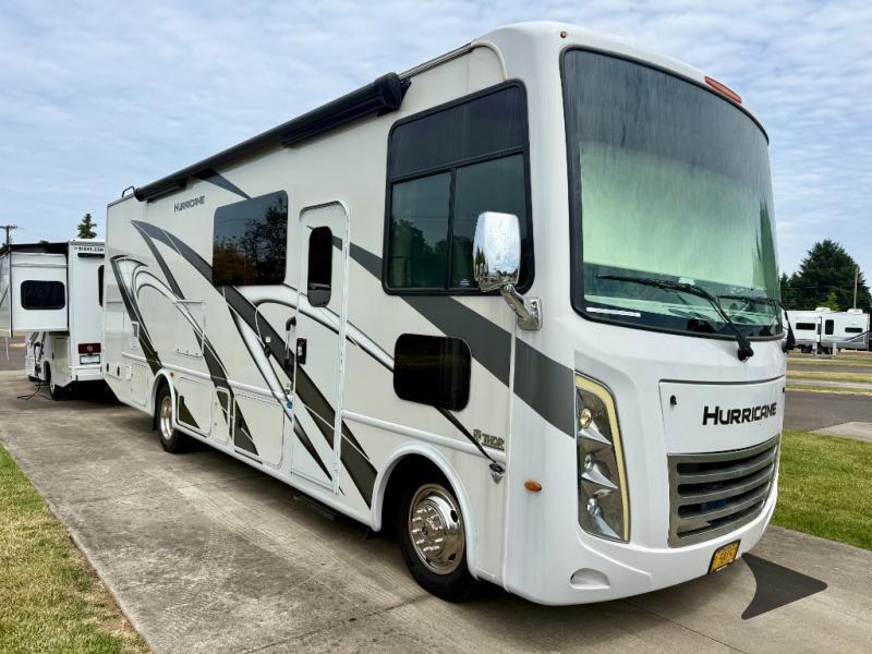 2023 Thor Motor Coach Hurricane 29M in junction city OR