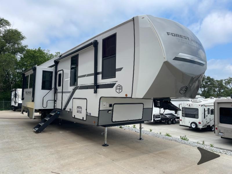 2027 Forest River Rv Wildwood Heritage Glen 376FAM in roca NE