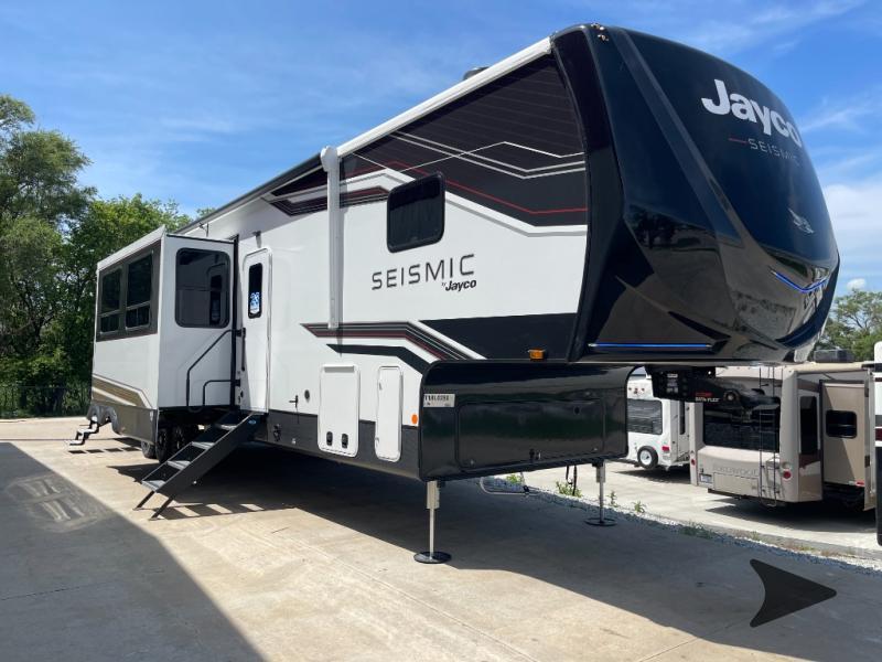 2026 Jayco Seismic 395 in roca NE