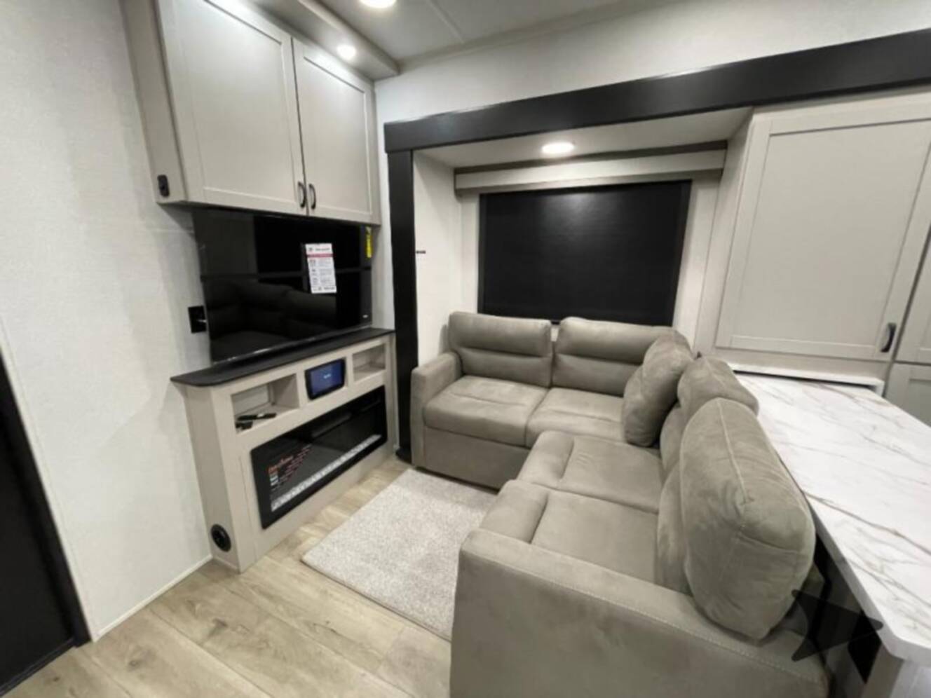 A photo of this 2026 Jayco Seismic 395