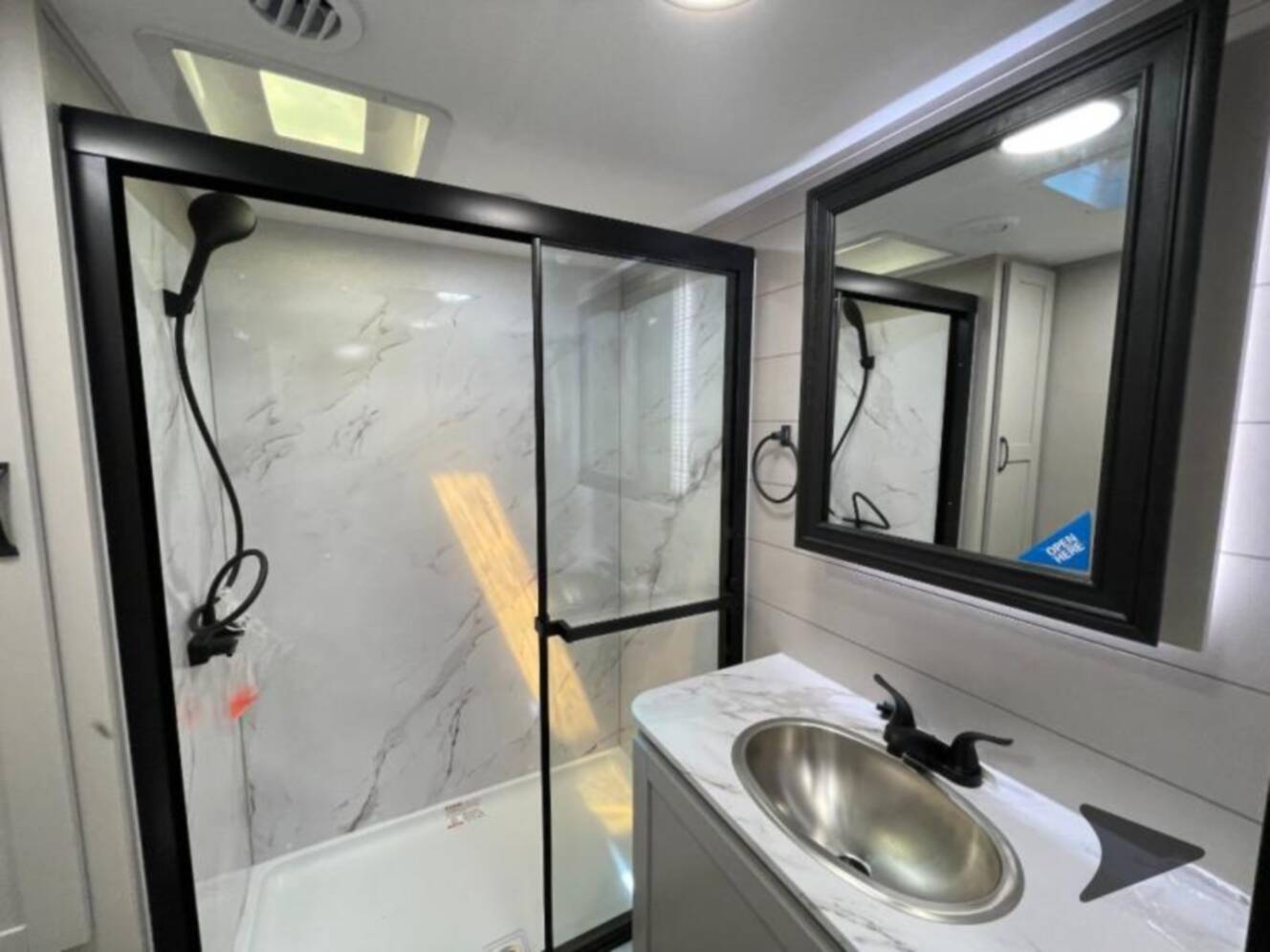 A photo of this 2026 Jayco Seismic 395