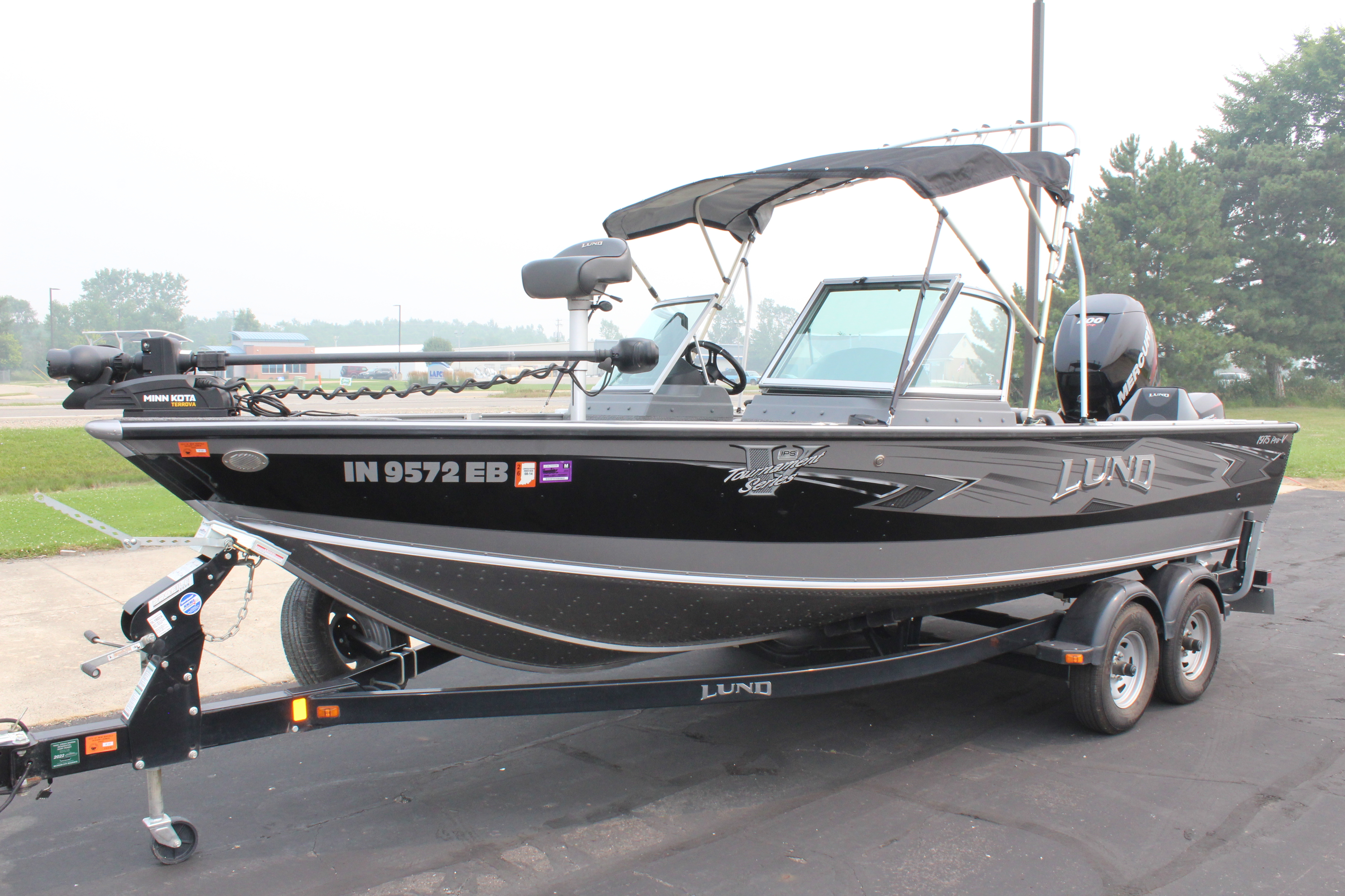 2018 Lund 1975 PRO V SPORT 2175 SPORT in st. johns MI