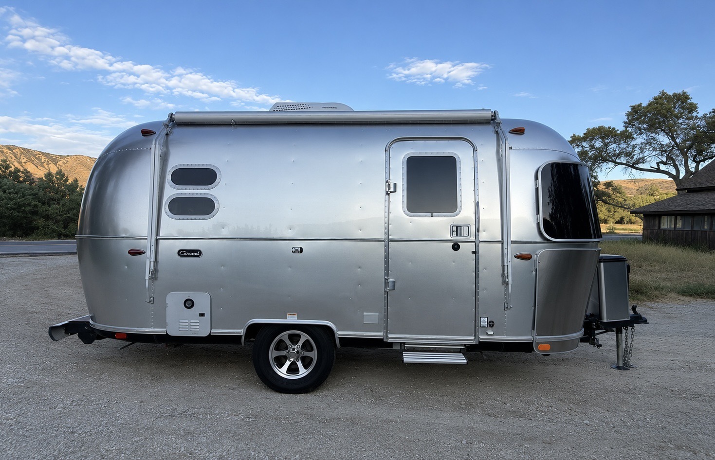 2022 Airstream CARAVEL 19CB in simi valley CA