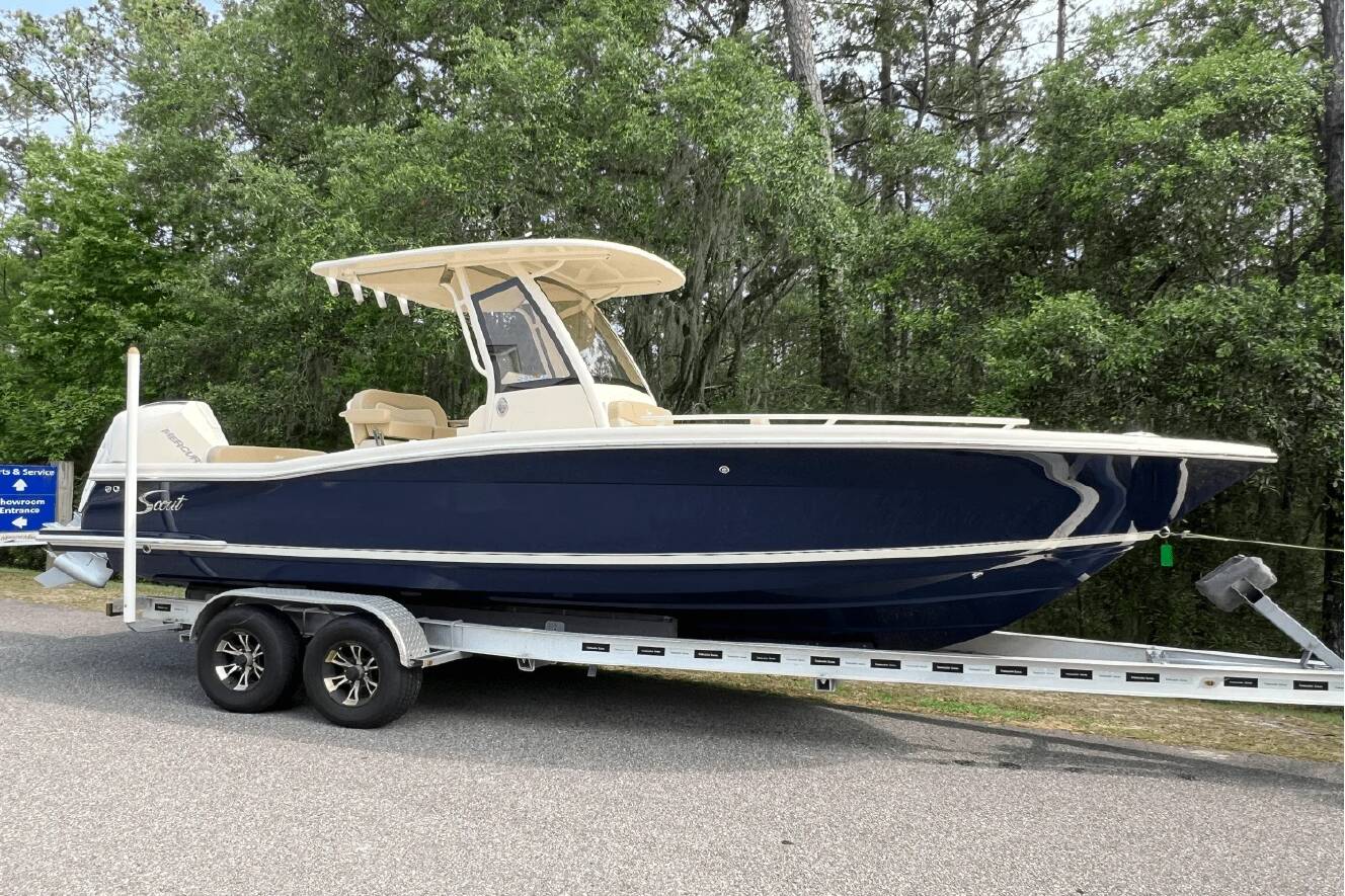 A photo of this 2025 Scout 240 XSF
