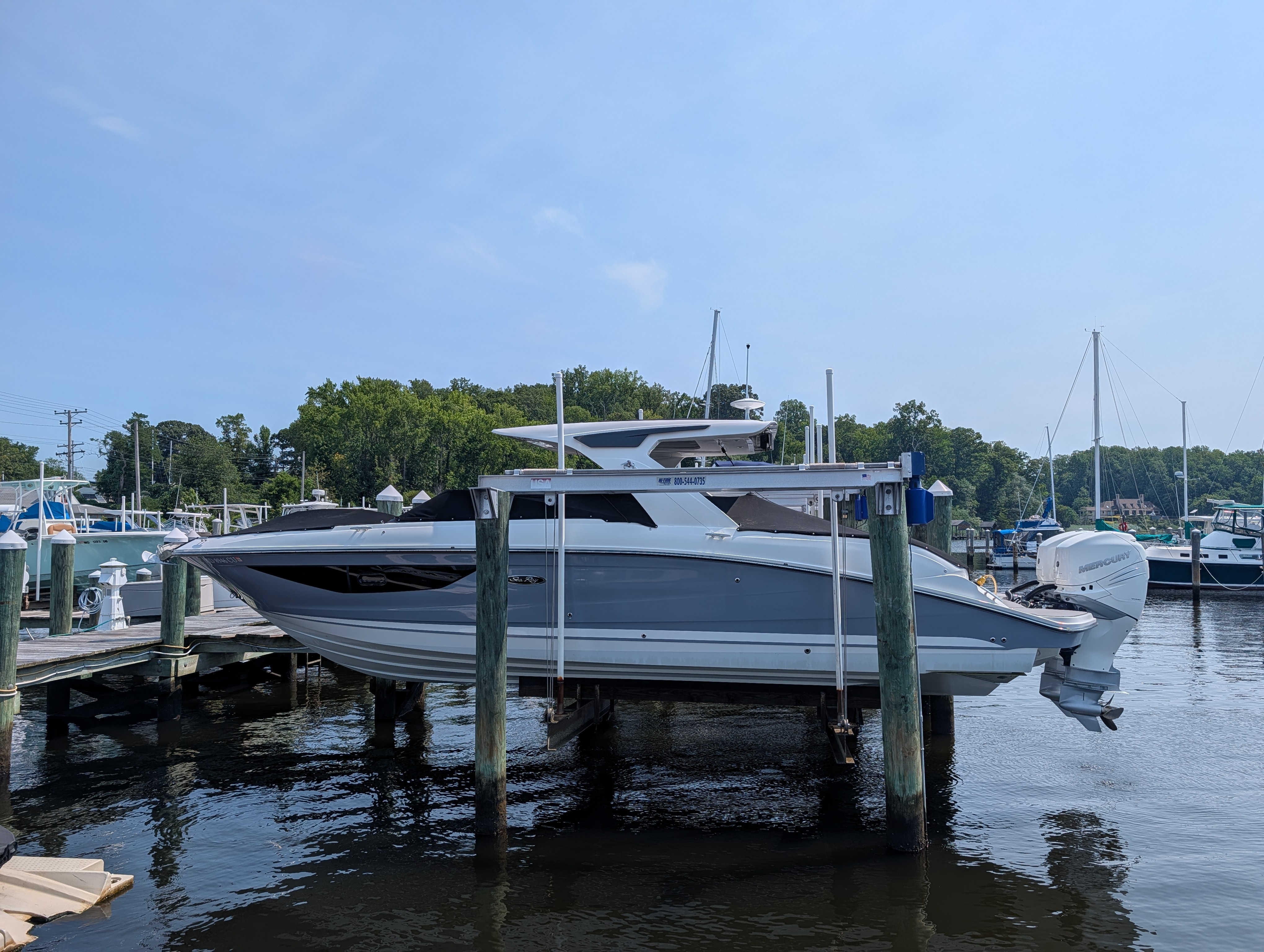 2023 Sea Ray 350 SLX OB W 230 in grasonville MD