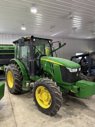 2021 John Deere 5100M in Mount Vernon, OH