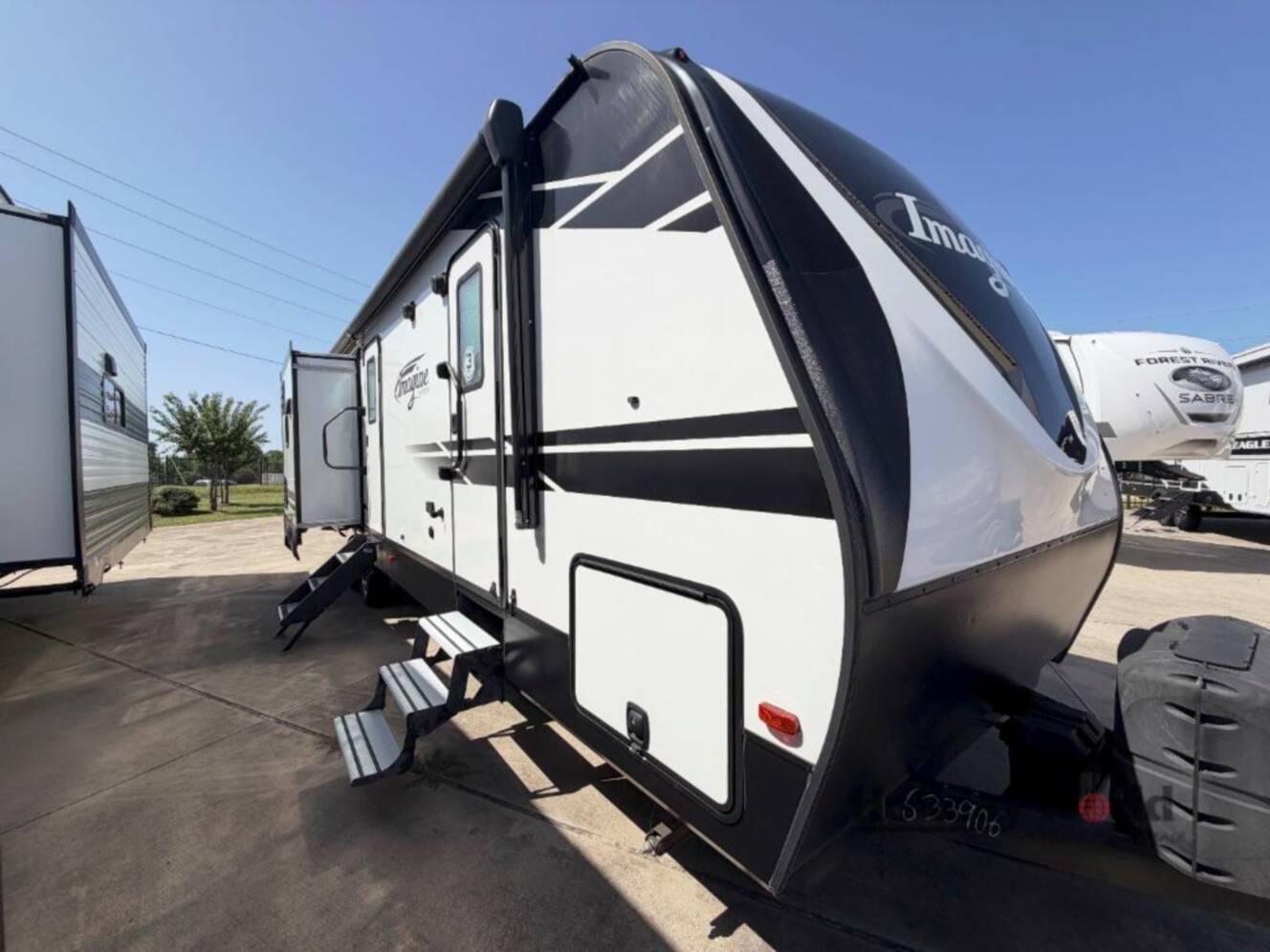 A photo of this 2021 Grand Design Imagine 3250BH