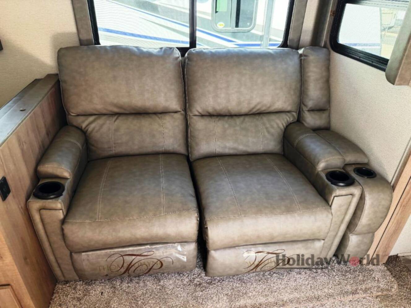 A photo of this 2021 Grand Design Imagine 3250BH