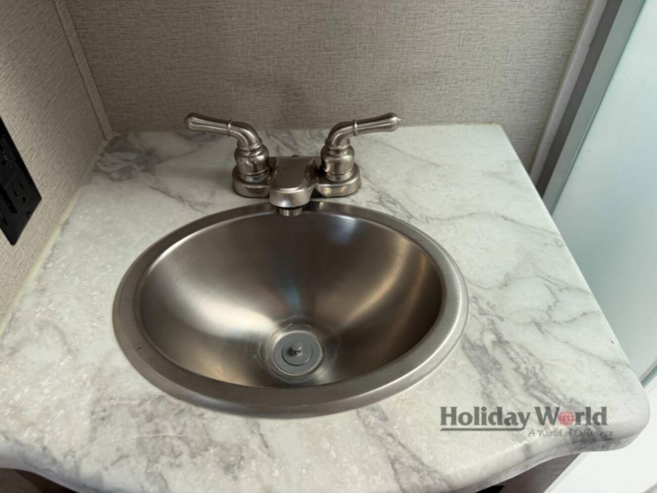 A photo of this 2021 Grand Design Imagine 3250BH