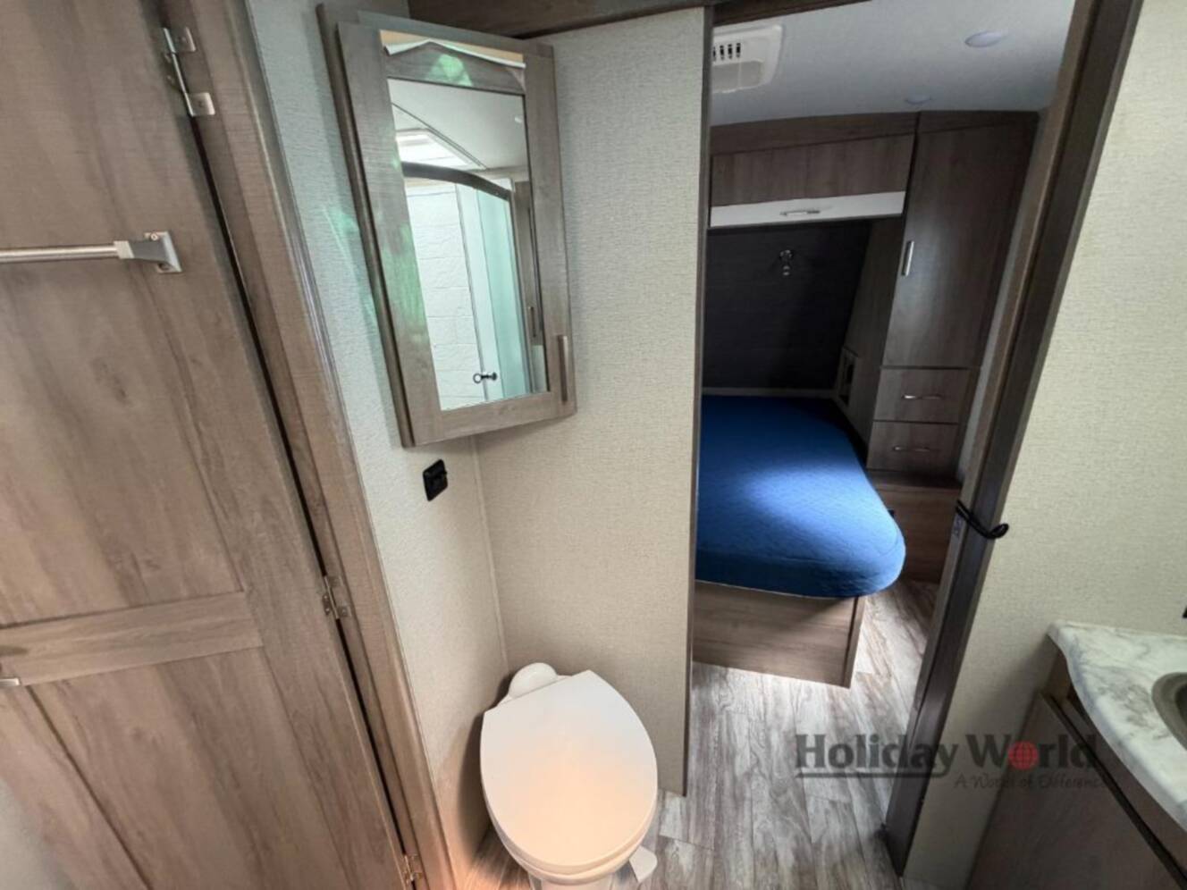 A photo of this 2021 Grand Design Imagine 3250BH