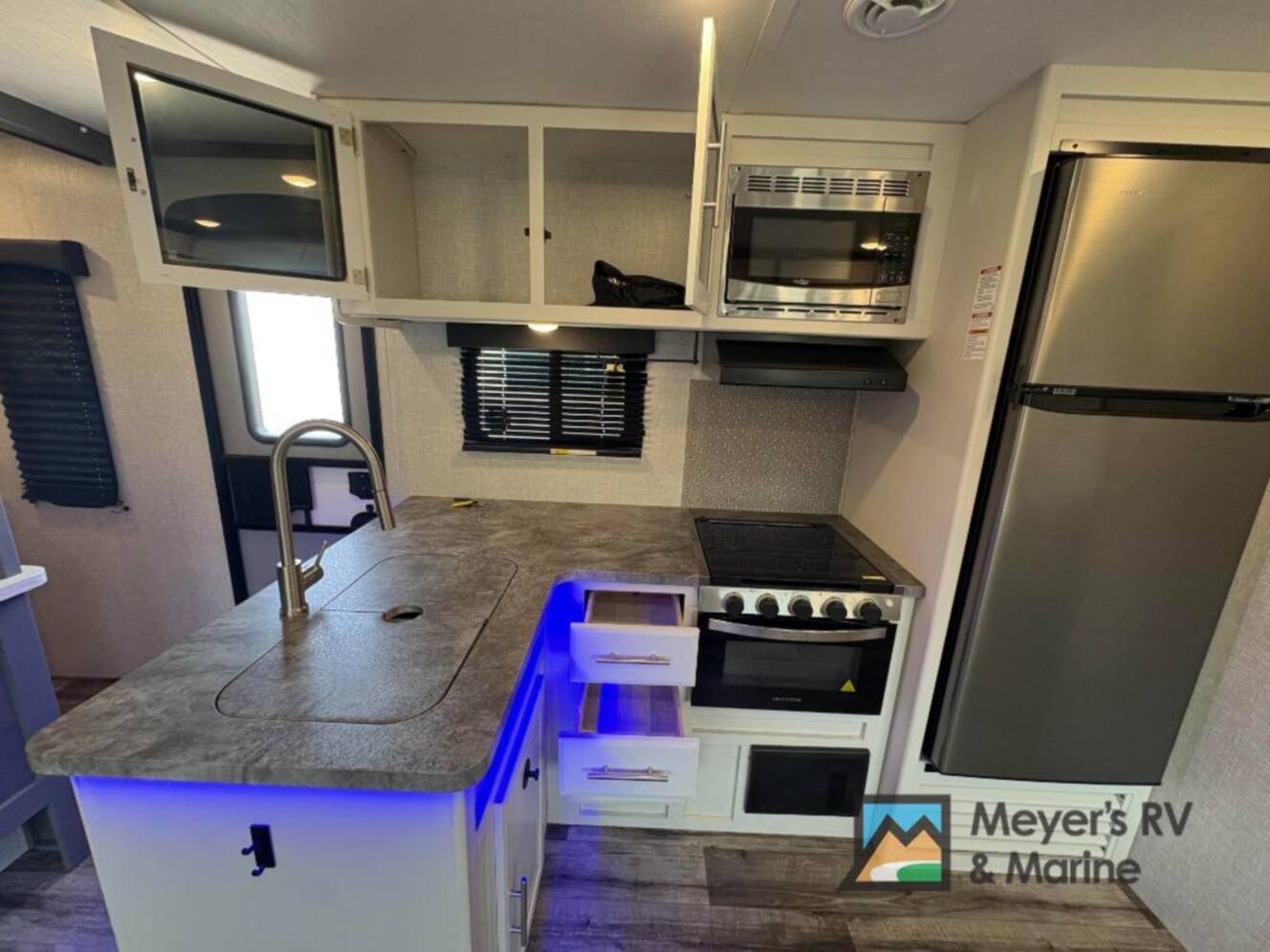 A photo of this 2022 Crossroads Rv Volante 34BH
