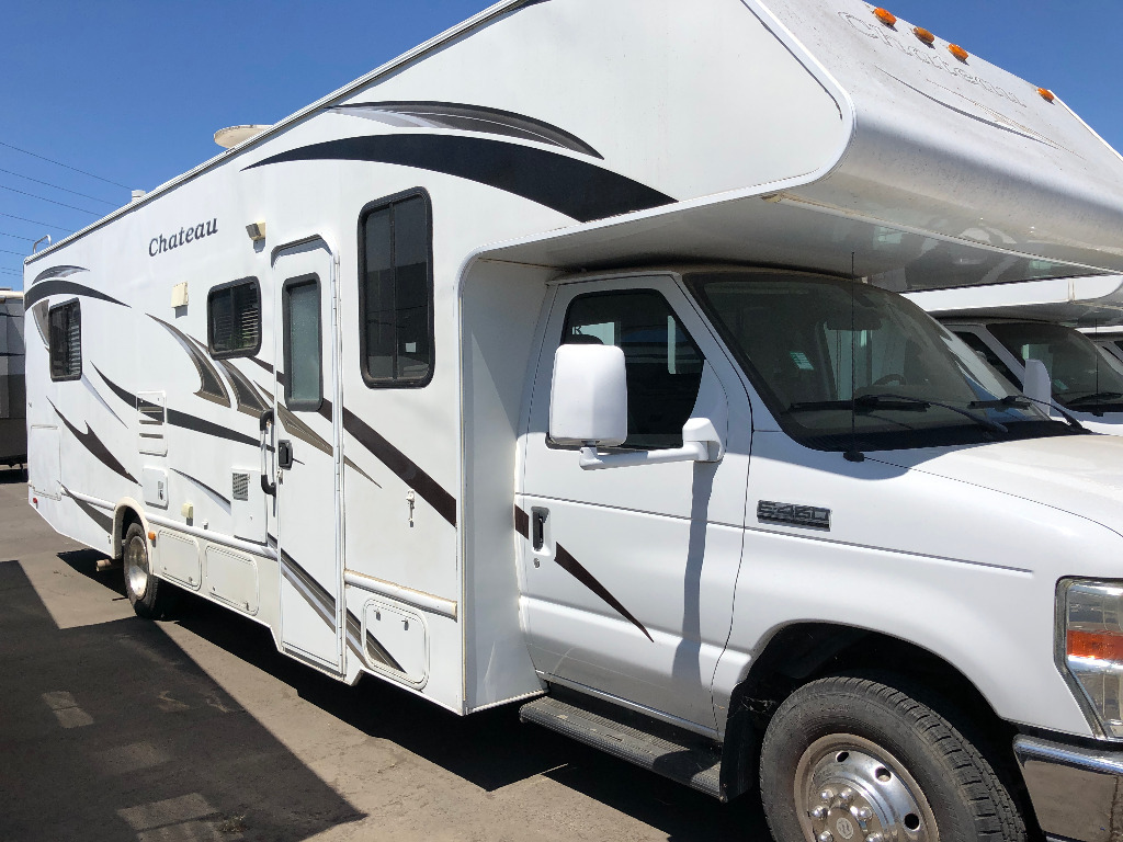 2011 Thor Motor Coach Chateau 31R in eugene OR
