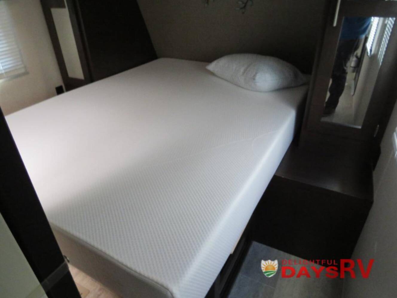 A photo of this 2019 Kz Sportsmen LE 291RKLE