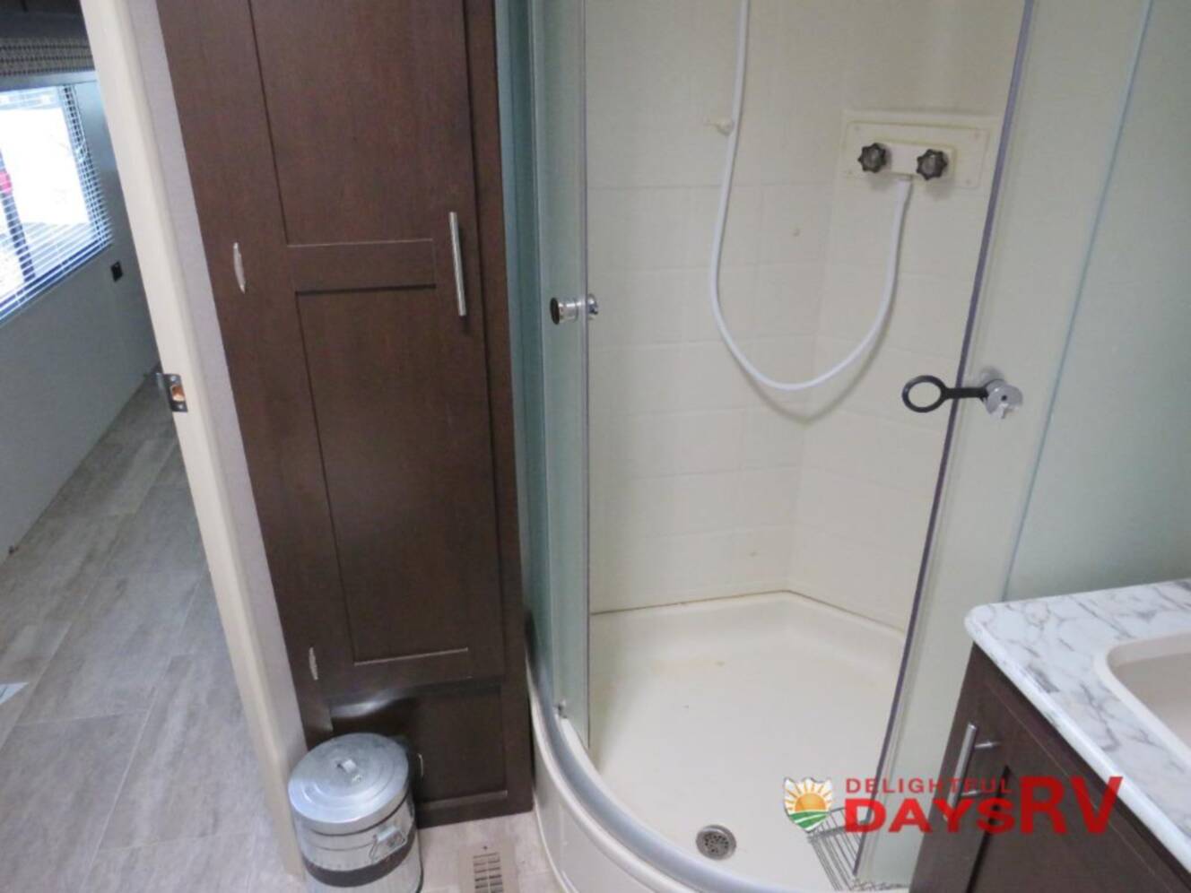 A photo of this 2019 Kz Sportsmen LE 291RKLE