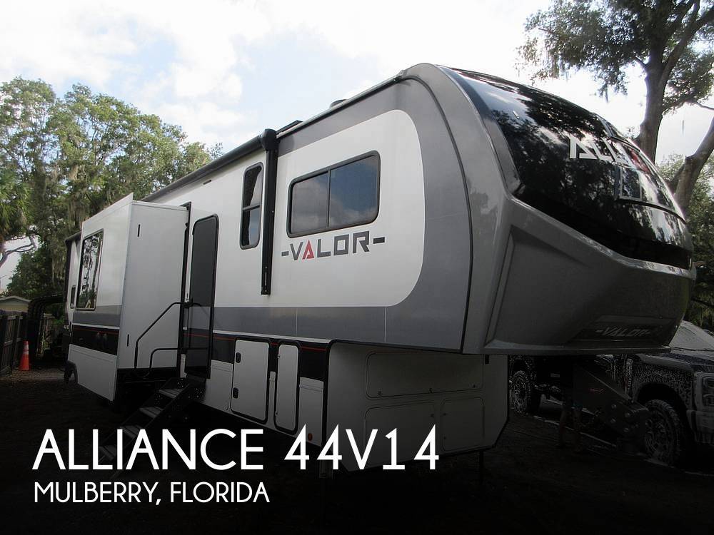 2024 Skyline Alliance 44V14 in mulberry FL