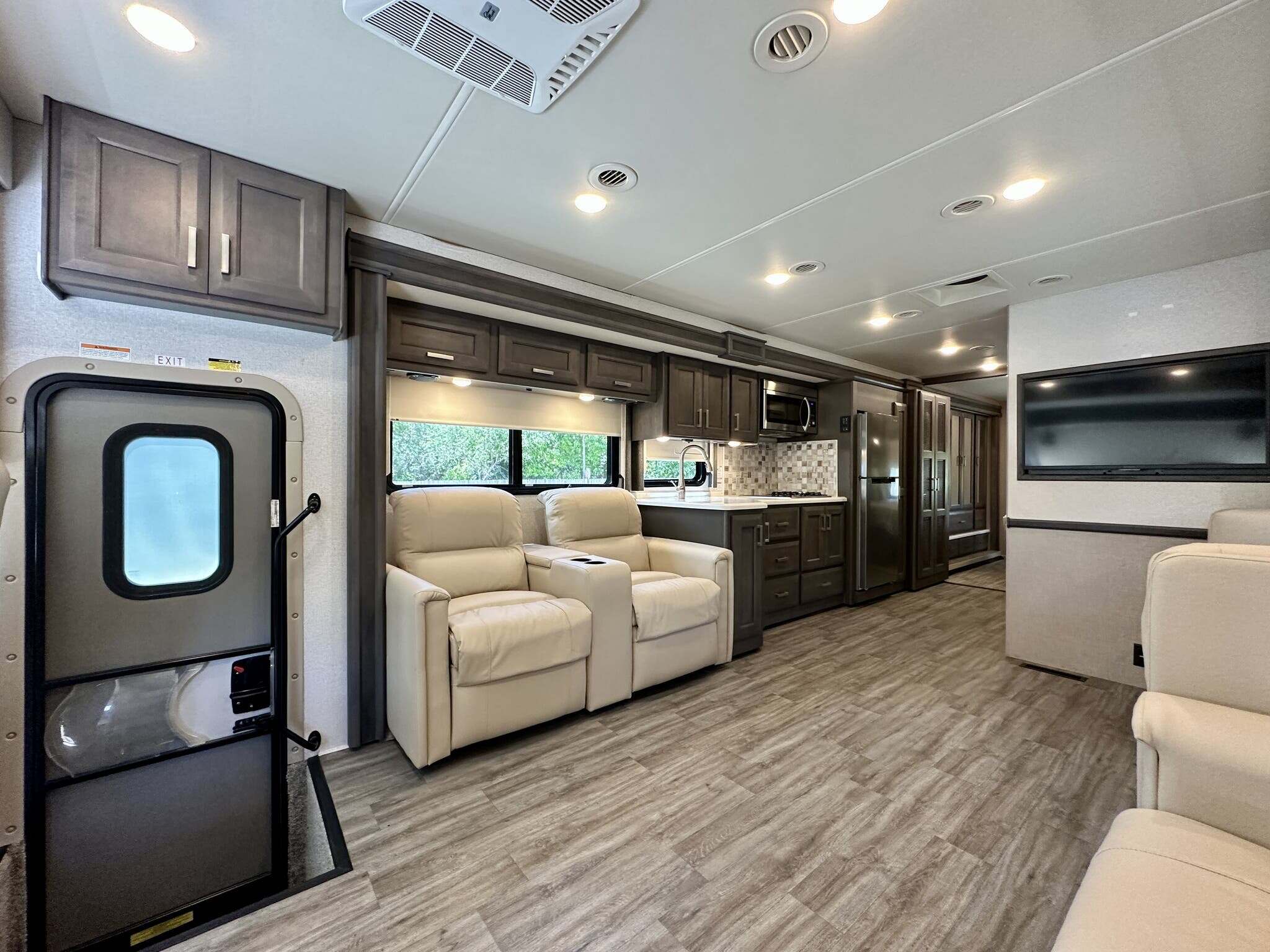 2023 Thor Motor Coach Miramar 35.2 in fort myers FL