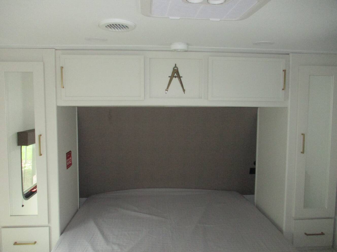 A photo of this 2027 Grand Design Transcend 265BHT